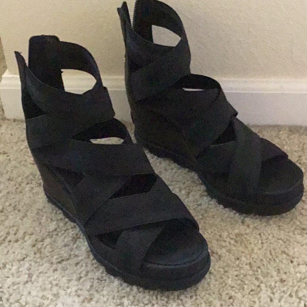 BRAND NEW Sorel Joanie II Strap Wedge
